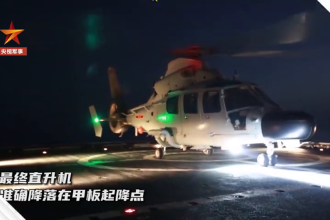海军第37批护航编队直升机昼夜训练
